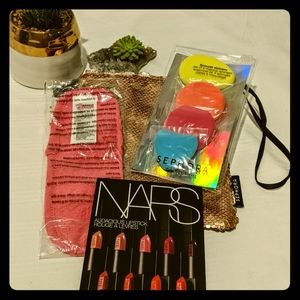 Bundle - Mini Makeup Eraser, Sponges & more...
